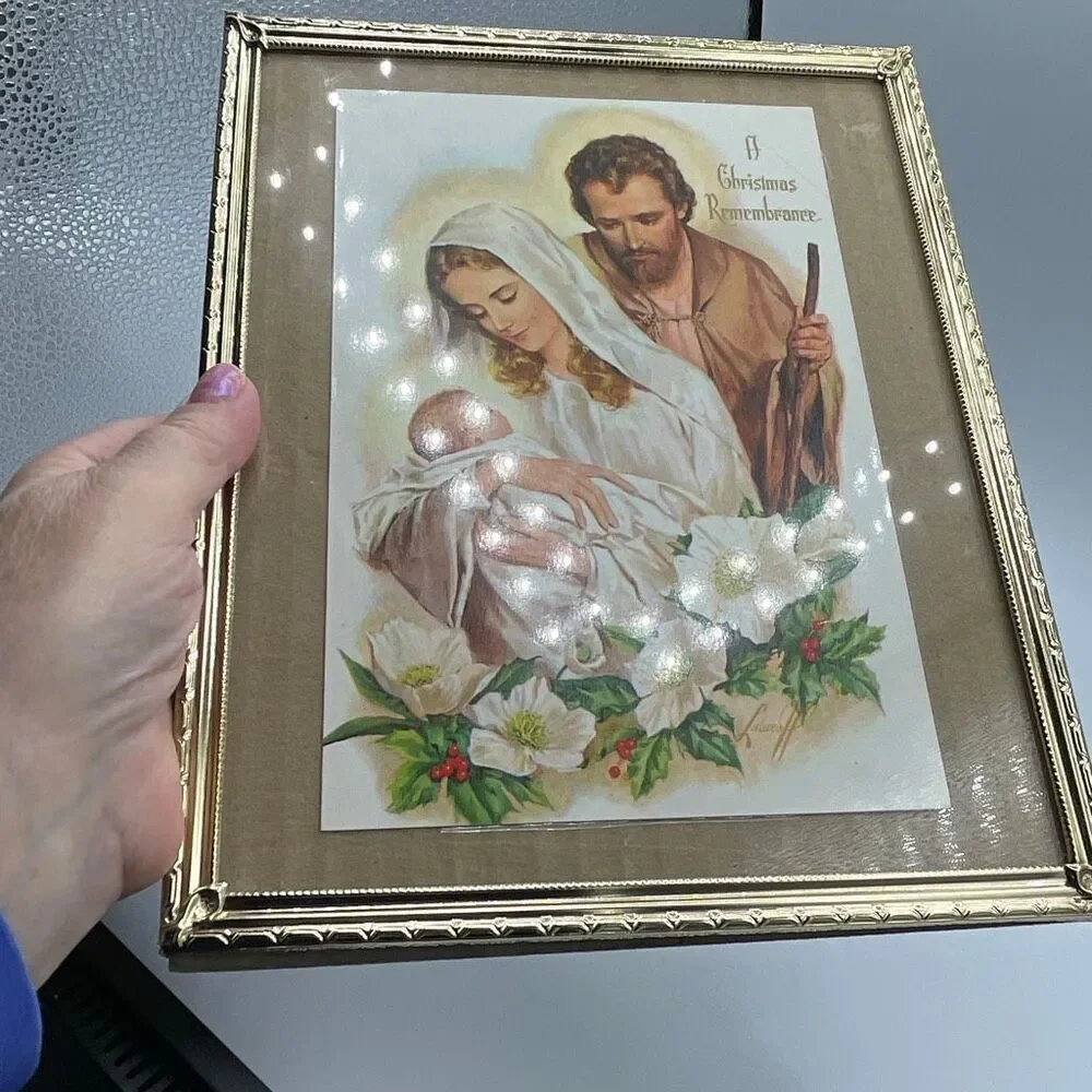 Vintage goldtone 8”X10” picture frame.
